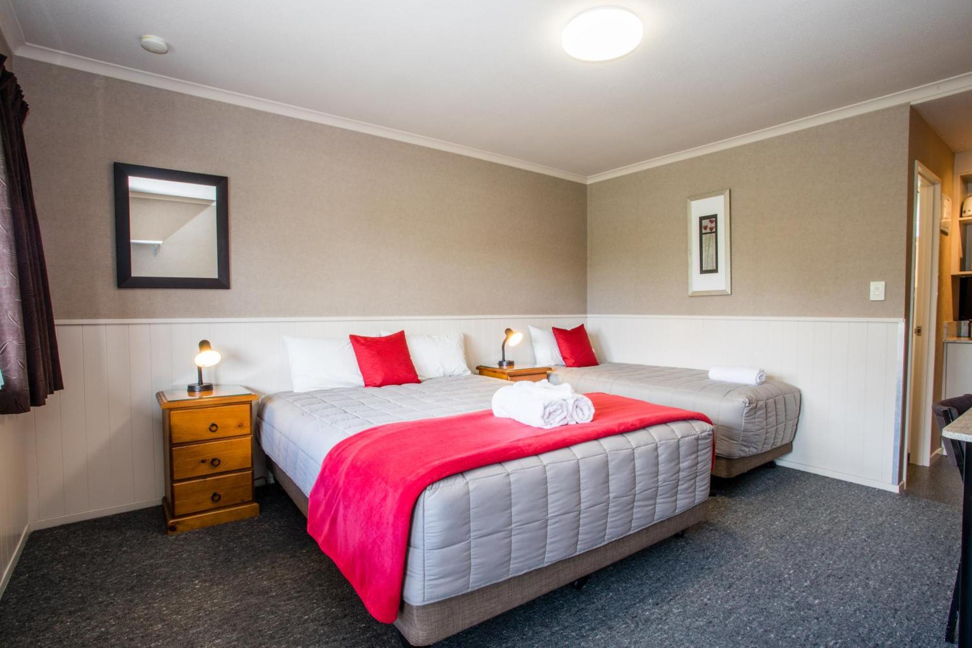 Te Anau Top 10 Holiday Park And Motels Exteriör bild