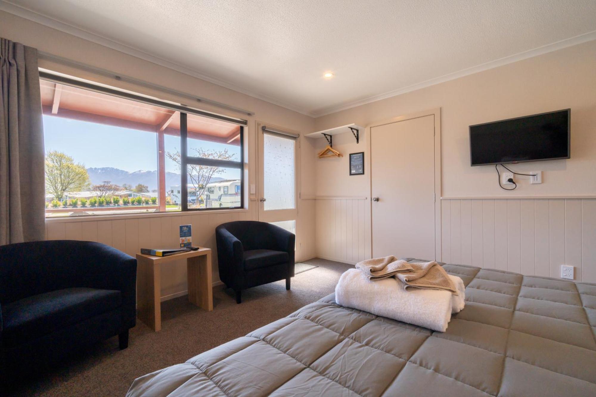 Te Anau Top 10 Holiday Park And Motels Exteriör bild