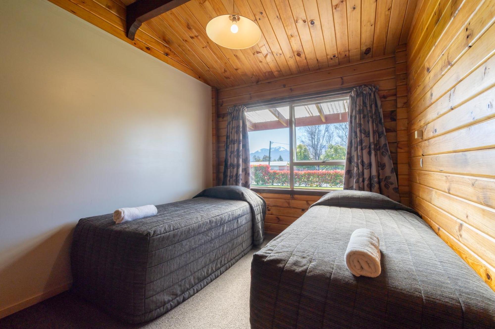 Te Anau Top 10 Holiday Park And Motels Exteriör bild
