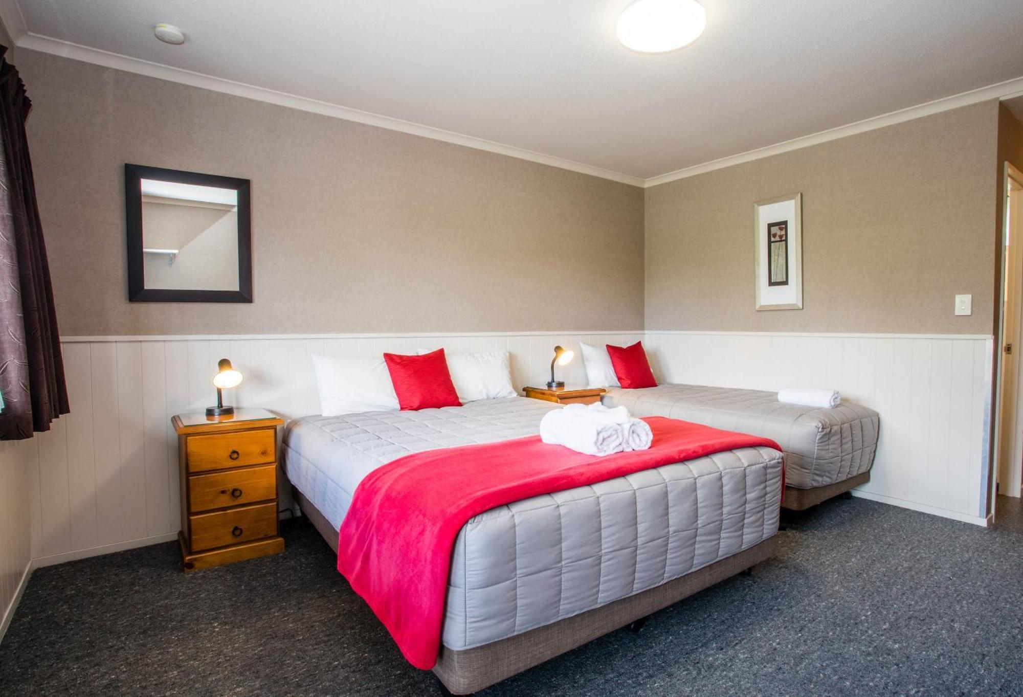 Te Anau Top 10 Holiday Park And Motels Exteriör bild