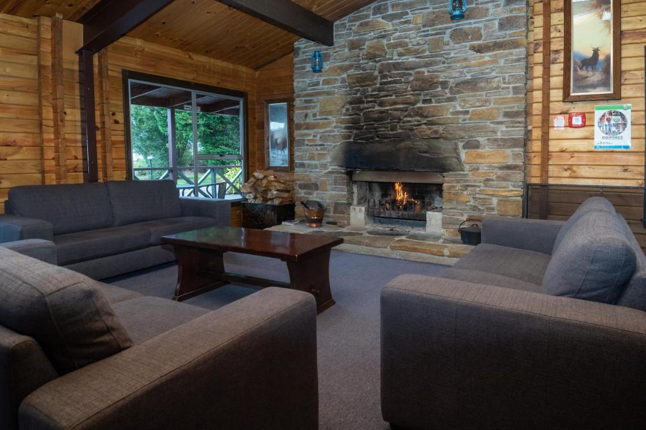 Te Anau Top 10 Holiday Park And Motels Exteriör bild